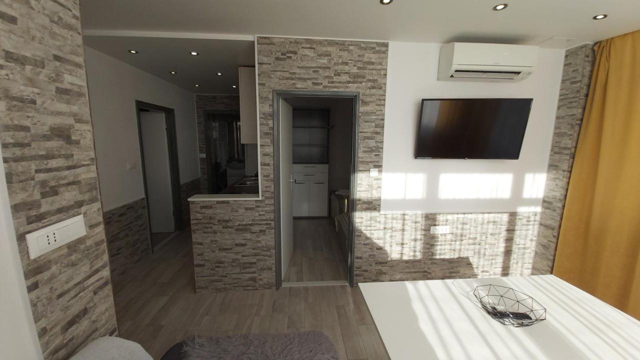 Apartments Druzianic Макарська Екстер'єр фото