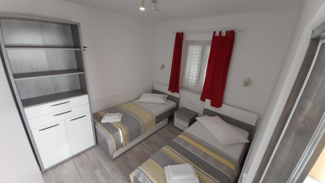Apartments Druzianic Макарська Екстер'єр фото