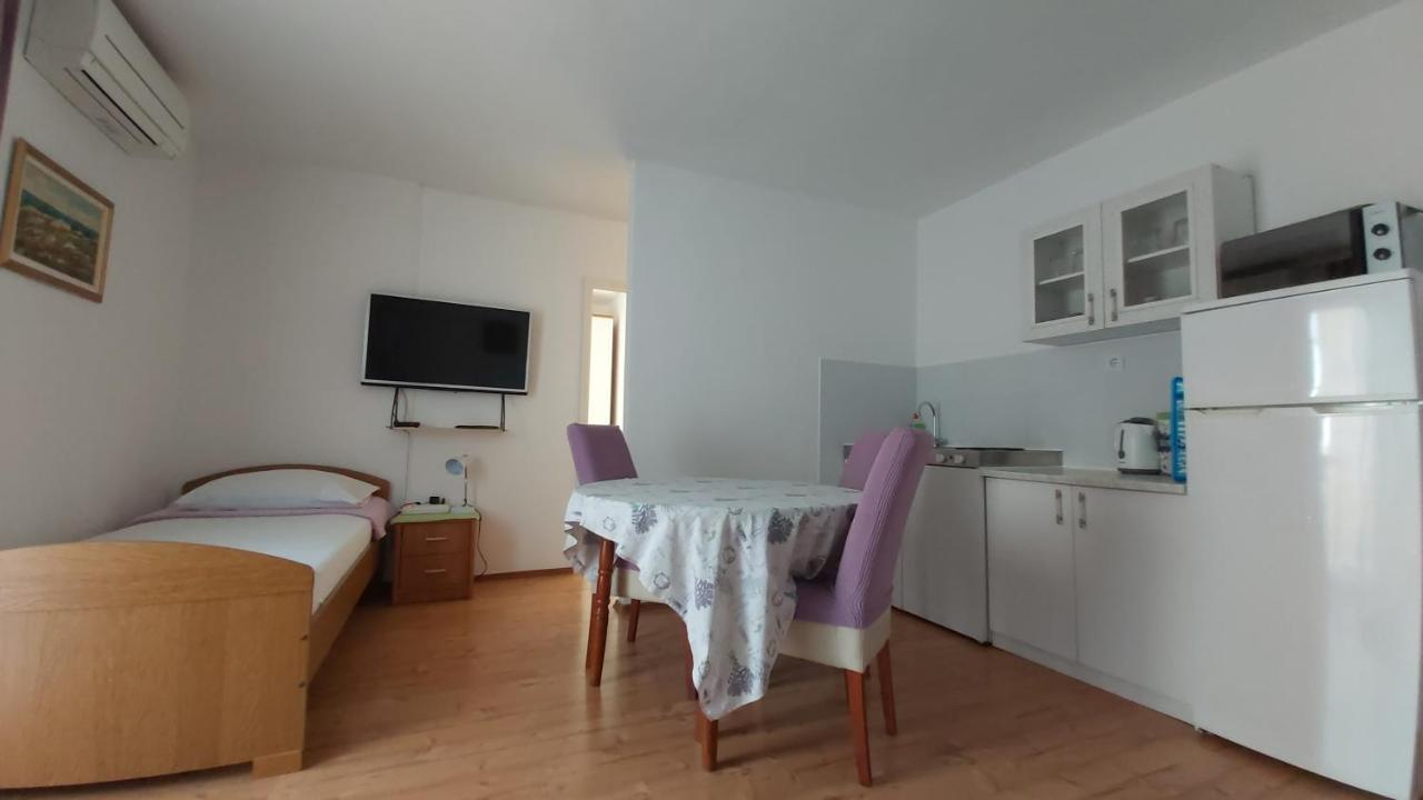 Apartments Druzianic Макарська Екстер'єр фото